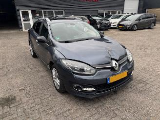 Renault Mégane 1.2 TCe Limited Pano picture 1