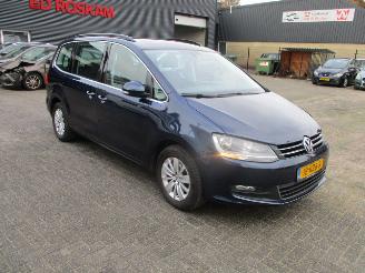 Damaged car Volkswagen Sharan 2.0 TSI DSG 7 P. 2011/8