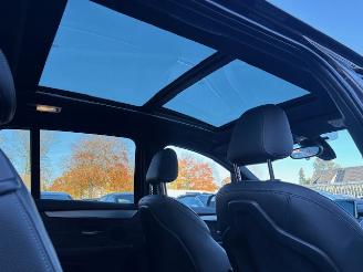 BMW 2-serie 218i 7-Pers Pano 136pk picture 15