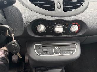 Renault Twingo 1.2 16v Collection airco picture 10