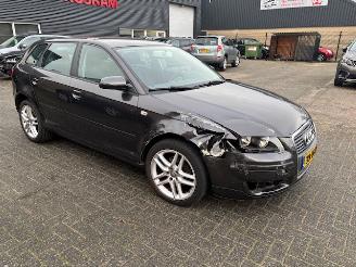 skadebil auto Audi A3 1.6 FSI 5-drs clima 2007/5