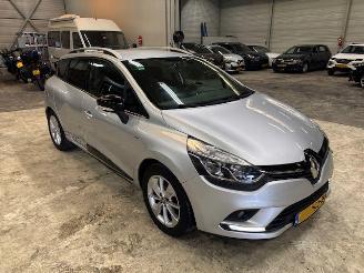 Schadeauto Renault Clio 0.9 TCe Limited  NAP 2017/1
