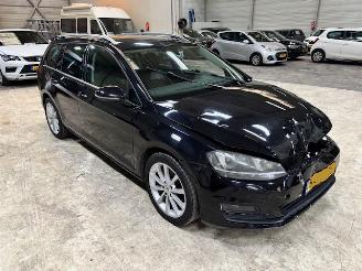 Vaurioauto  passenger cars Volkswagen Golf 1.2 TSI Highline 2014/1