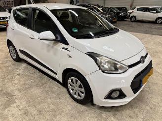 Schadeauto Hyundai I-10 1.0 5-drs  Comfort Plus Clima 2014/2