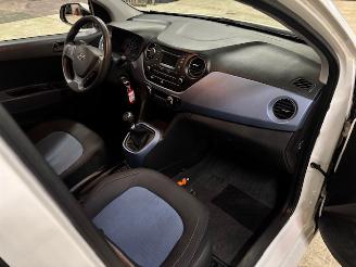 Hyundai I-10 1.0 5-drs  Comfort Plus Clima picture 8