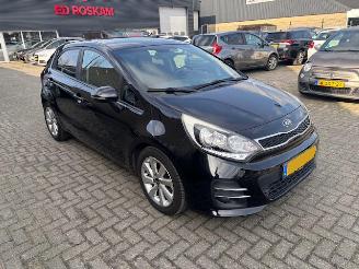 Vaurioauto  passenger cars Kia Rio 1.4 5-drs clima  110pk 2015/8