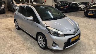 Toyota Yaris 1.5 Full Hybrid Dynamic Pano picture 2