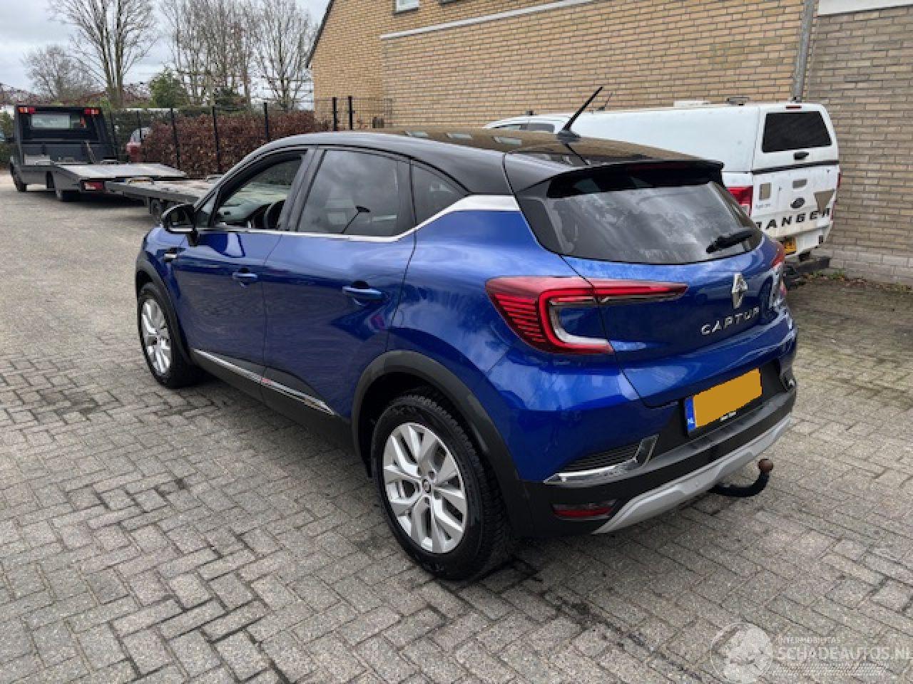 Renault Captur 1.3 TCe Intens ( km 39.164 Nap)