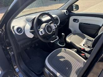 Renault Twingo 1.0 SCE Collection picture 11