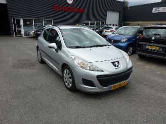 Unfallwagen Peugeot 207 1.4 VTI X-LINE AIRCO 2011/2