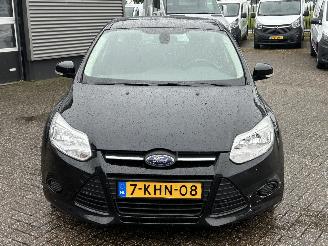 Ford Focus 1.0 EcoBoost Trend 5drs picture 8