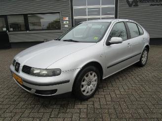 Unfallwagen Seat Leon 1.6-16V Stella 2002/5
