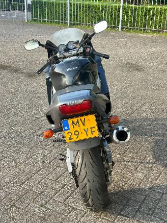 Yamaha YZF 1000 Thunderace picture 4