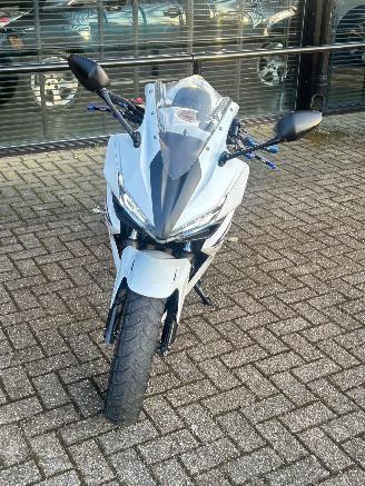 Honda CBR 500 R  picture 8