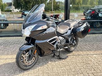 krockskadad bil motor Triumph Trophy 1200 ABS 2014/7