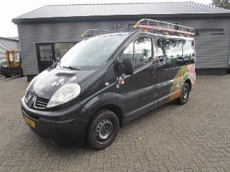 Coche accidentado Renault Trafic 2.0 DCI PASSENGER T27 L1H1 9PERS 2009/5