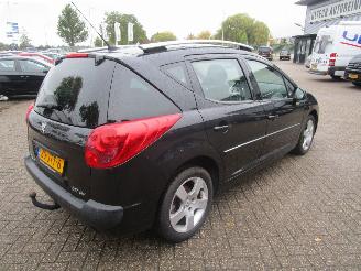 Peugeot 207 SW 1.6 VTI Premiere picture 5
