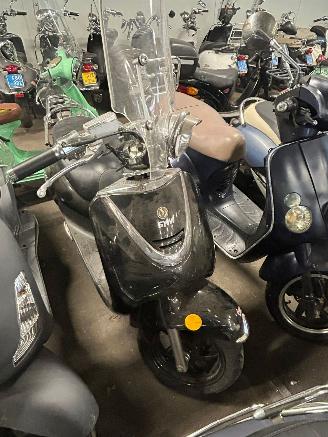 Sym  Partij 20 scooters picture 13