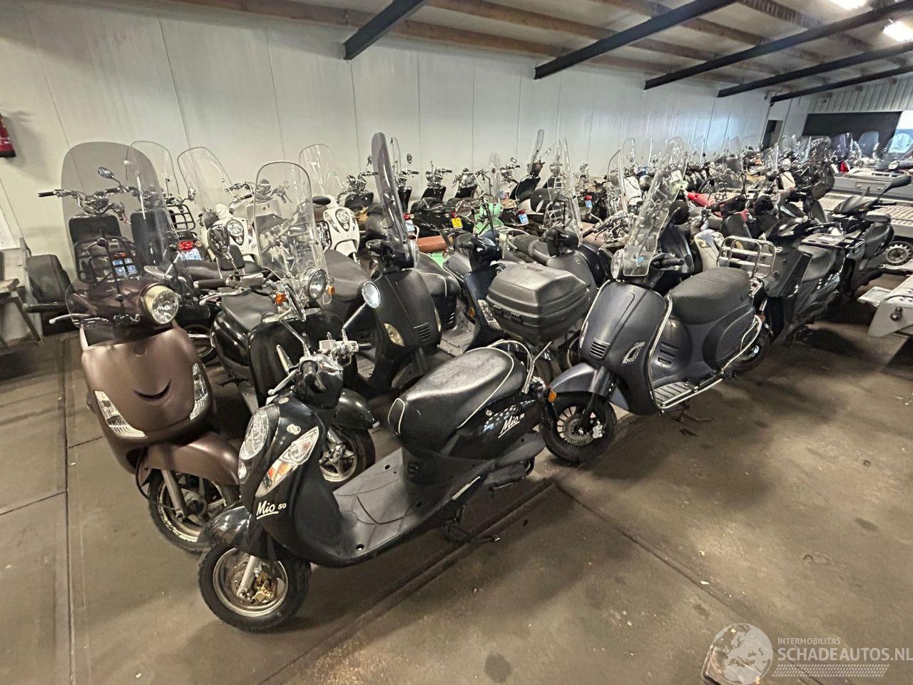 Sym  Partij 20 scooters