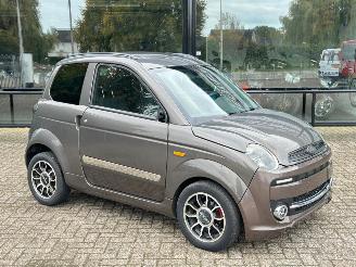krockskadad bil brommobiel Microcar  M.GO Dynamic DCI 2020/2