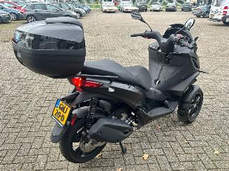 Piaggio MP3 300 HPE picture 5