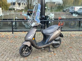 krockskadad bil bromfiets AGM  SP50 2017/12