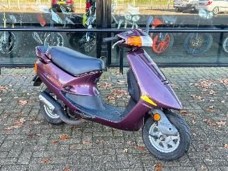 krockskadad bil bromfiets Aprilia  Amico GL 50cc 2T 2005/8