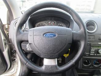 Ford Fusion 1.6-16V Futura picture 13