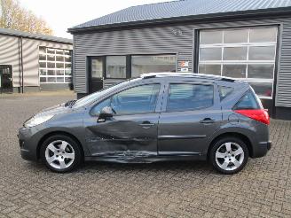 Peugeot 207 SW 1.6 VTI XS picture 2