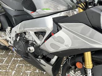 Aprilia Tuono V4 1100 R APRC ABS picture 9