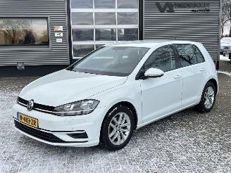 krockskadad bil auto Volkswagen Golf 1.6 TDI Comfortline BTW 2018/7
