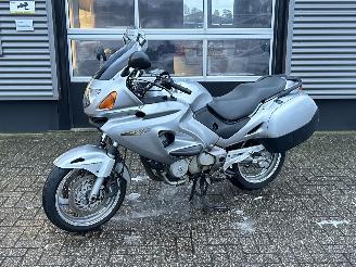 skadebil motor Honda Deauville NT 650 2002/6