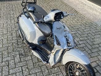Vespa  Primavera  Sprint picture 8