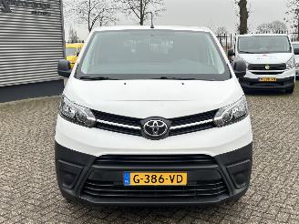 Toyota ProAce Shuttle 1.5 D-4D Cool Comfort Medium 9 personen Incl BTW. picture 8
