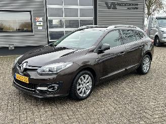 krockskadad bil auto Renault Mégane Estate 1.5 dCi Bose 2014/7
