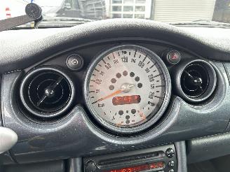 Mini Mini COOPER 1.6 Chili Automaat picture 18