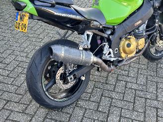 Kawasaki Ninja ZX - 9R  picture 12