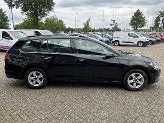 Volkswagen Golf Variant 1.2 TSI Connected Series picture 6