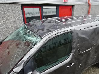 Peugeot Expert 231S 2.0 BlueHDI 120 Premium Pack 3 zits picture 9