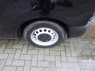 Peugeot Expert 2.0 BlueHDI 120 Standard Premium 3 zits picture 26