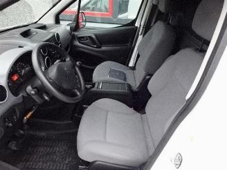 Peugeot Partner 122 1.6 HDi 90 L2 XR maxi met inrichting imperiaal picture 10