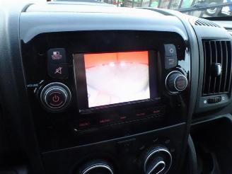 Peugeot Boxer 333 2.2 BlueHDi 165 L3H2 Premium 3 zits navi airco camera 2500 kg trekhaakgewicht picture 7