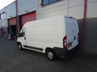 Peugeot Boxer 330 2.2 HDI L2H2 Profit+ picture 2