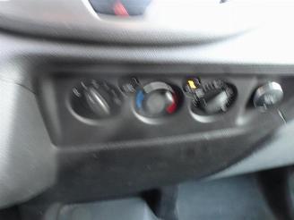 Ford Transit 350 2.2 TDCI L1H3 Trend 3 zits airco cardan aandrijving !!!!!!! picture 12