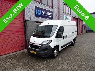 Käytettyjen commercial vehicles Peugeot Boxer 330 2.0 BlueHDI L2H2 Premium Pack 2 x schuifdeur 2016/10