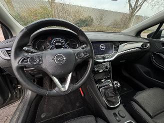 Opel Astra SPORTS TOURER+ picture 11