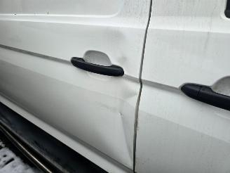 Volkswagen Crafter L5 103KW Motorschade picture 10