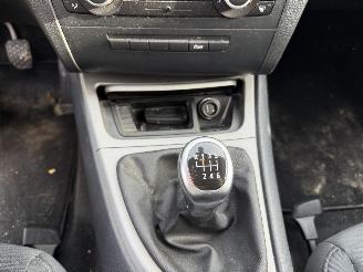 BMW 1-serie 116i Business Line Hatchback 5-dr. picture 18