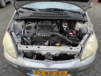 Toyota Yaris 1.3 VVT-i S-Line  AIRCO Hatchback 5-dr. picture 13