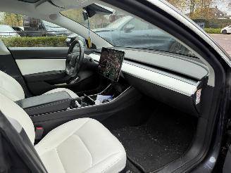 Tesla Model 3 Long Range AWD 75 kWh picture 17